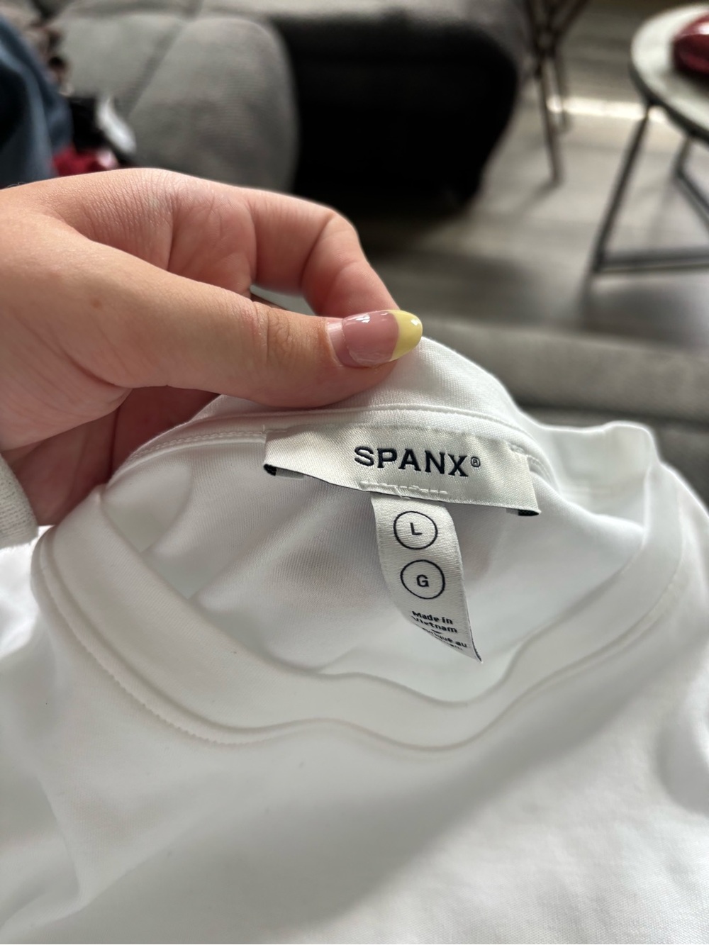 SPANX women’s White Short Sleeve Performance Tee large